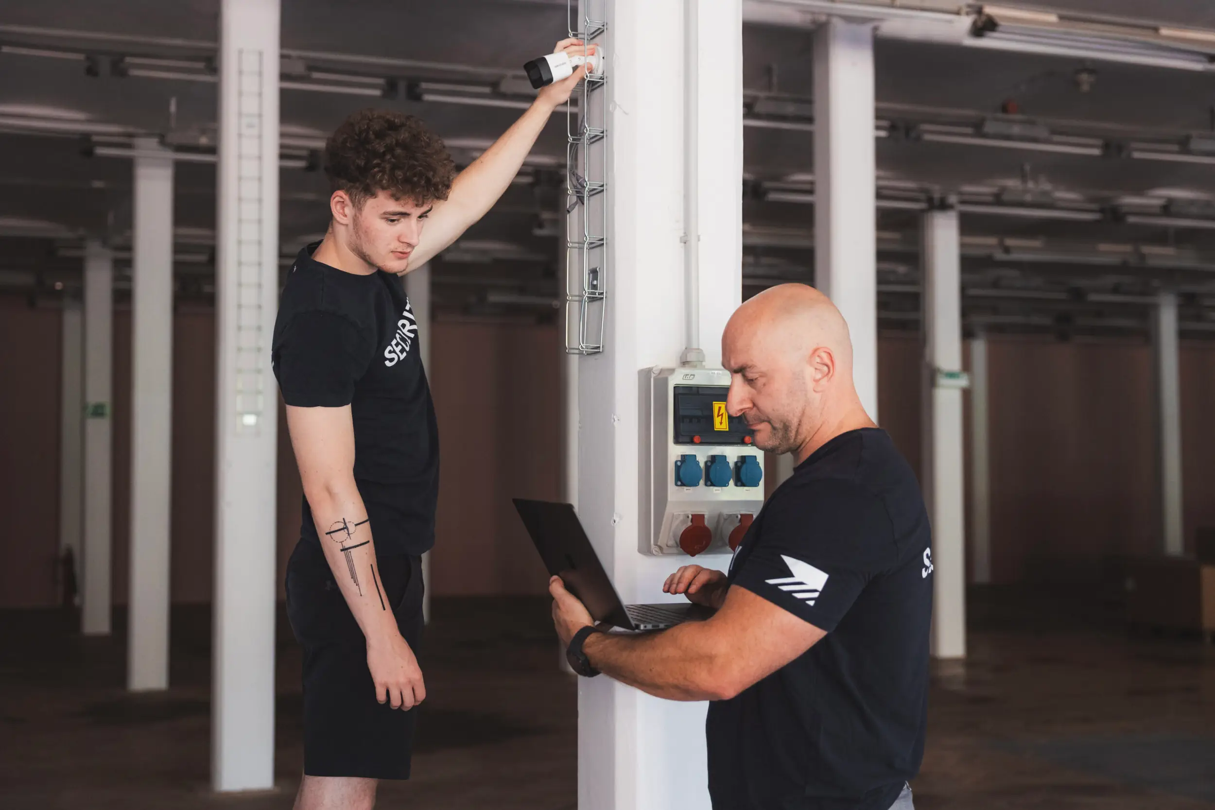 Ochrana majetku a osob | Detektivní služby | VIP ochrana osob | Montáže EZS a CCTV | Náhradní plnění